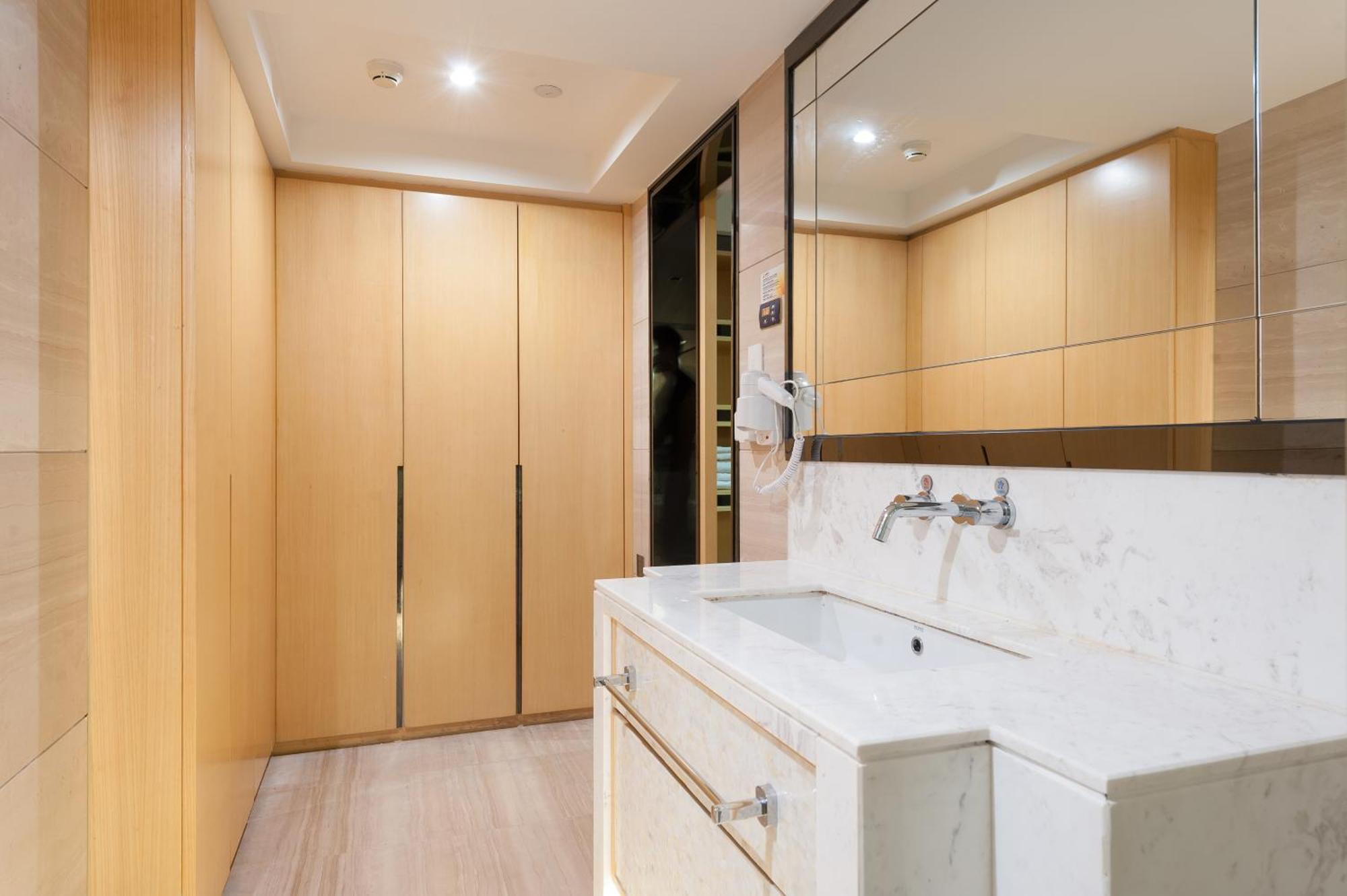 Qingman Apartment Guangzhou Zhujiang New Town East Railway Station Branch Exterior foto
